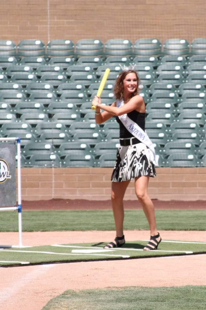 Reggie Sanders Wiffle Ball for Autsim - Miss Arizona