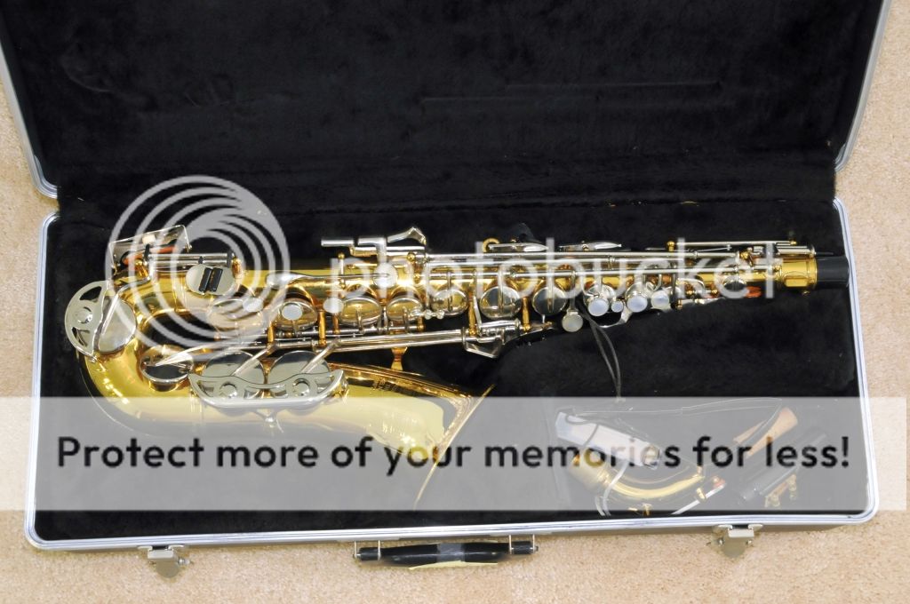Selmer Bundy II Alto Saxophone Very Nice Condition in Case
